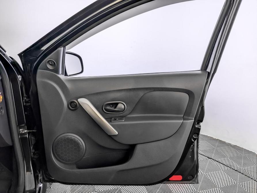 Renault Sandero II Москва  - изображение 24