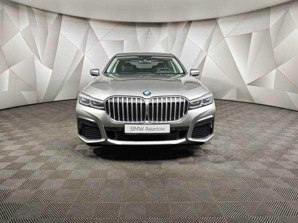 BMW 7 серии VI (G11/G12) Рестайлинг с пробегом 2021 года, цена 6 393 000 рублей, 108127 км, седан, Автокод Объявления