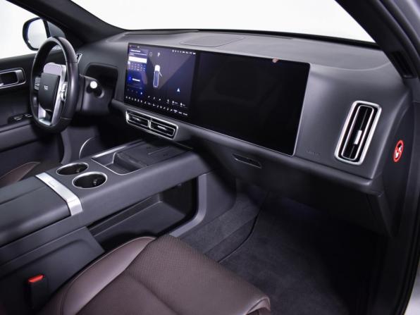 Li Auto (Lixiang) L9 I с пробегом 2023 года, цена 5 399 000 рублей, 73378 км, внедорожник, Автокод Объявления