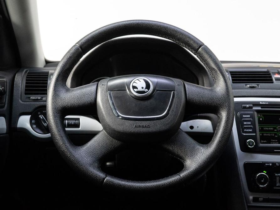 Skoda Octavia II (A5) Рестайлинг Тюмень  - изображение 19