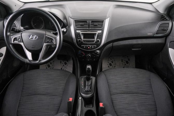 Hyundai Solaris I Рестайлинг с пробегом 2015 года, цена 899 000 рублей, 242000 км, седан, Автокод Объявления