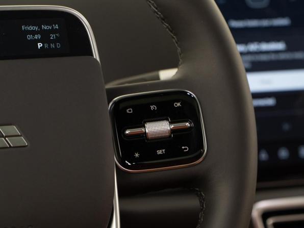 Li Auto (Lixiang) L7 I Рестайлинг с пробегом 2025 года, цена 8 399 050 рублей, 93 км, внедорожник, Автокод Объявления