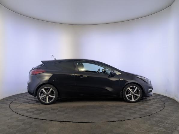 Kia Ceed II Рестайлинг с пробегом 2016 года, цена 1 070 000 рублей, 161143 км, хэтчбек, Автокод Объявления