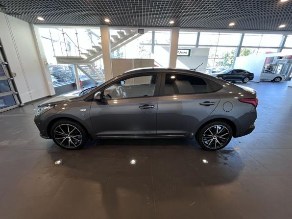 Hyundai Solaris II Рестайлинг с пробегом 2021 года, цена 1 370 000 рублей, 104000 км, седан, Автокод Объявления