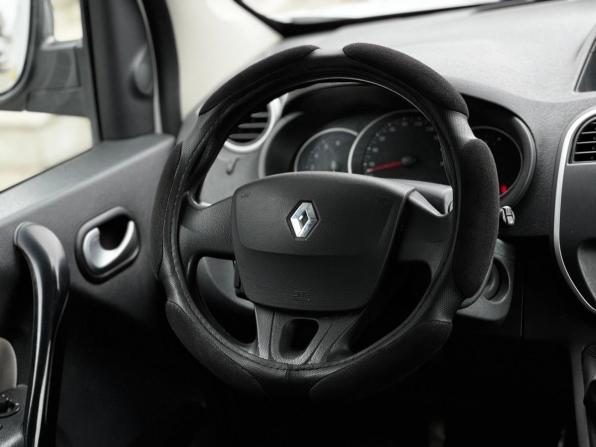 Renault Kangoo II Рестайлинг с пробегом 2013 года, цена 799 000 рублей, 112593 км, минивэн, Автокод Объявления