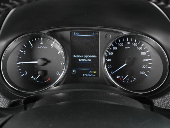 Nissan Qashqai II с пробегом 2017 года, цена 1 490 000 рублей, 174060 км, внедорожник, Автокод Объявления