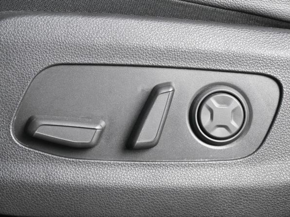 Kia Carnival IV с пробегом 2022 года, цена 3 960 000 рублей, 94627 км, минивэн, Автокод Объявления