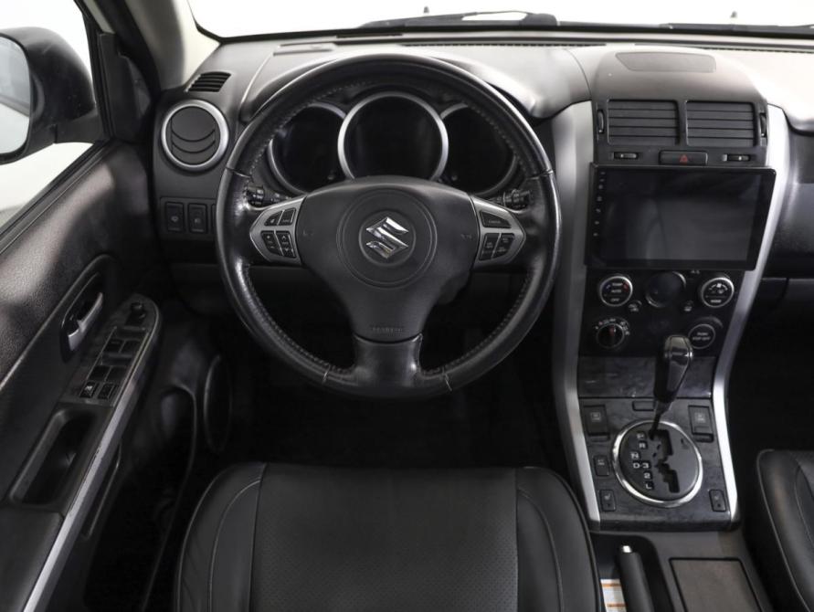 Suzuki Grand Vitara II Рестайлинг Санкт-Петербург  - изображение 10