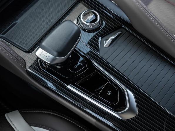 Geely Monjaro I с пробегом 2023 года, цена 3 166 800 рублей, 28558 км, внедорожник, Автокод Объявления