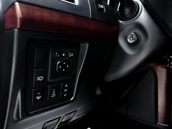 Toyota Land Cruiser Prado 150 Series Рестайлинг 1 с пробегом 2014 года, цена 3 799 000 рублей, 113913 км, внедорожник, Автокод Объявления