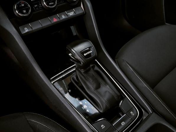 Skoda Karoq I с пробегом 2021 года, цена 2 399 000 рублей, 91606 км, внедорожник, Автокод Объявления