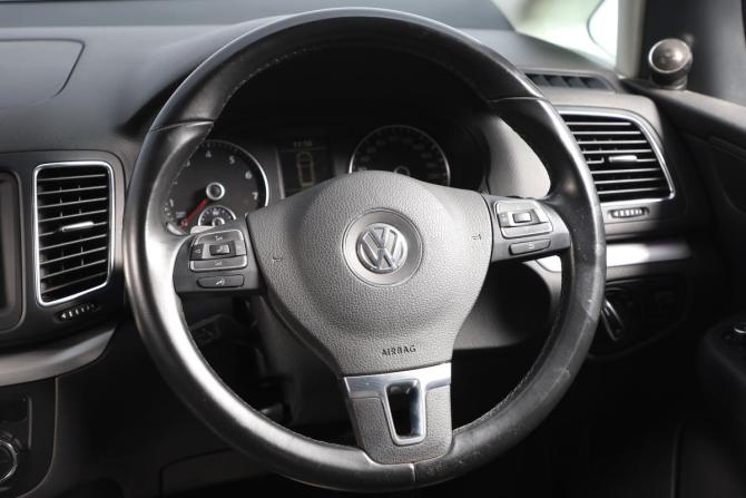 Volkswagen Sharan II с пробегом 2012 года, цена 1 449 000 рублей, 115000 км, минивэн, Автокод Объявления