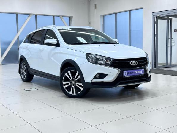 Lada (ВАЗ) Vesta I с пробегом 2018 года, цена 1 050 000 рублей, 130000 км, универсал, Автокод Объявления