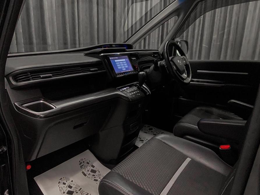 Honda Stepwgn V Красноярск  - изображение 11