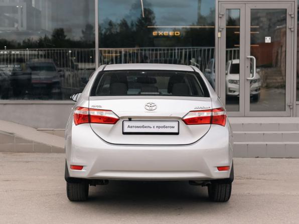 Toyota Corolla XI (E160 E170 E180) с пробегом 2013 года, цена 940 000 рублей, 335236 км, седан, Автокод Объявления