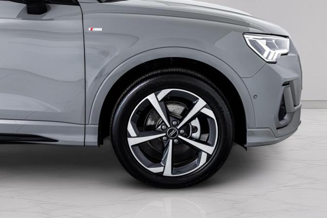Audi Q3 II (F3) с пробегом 2026 года, цена 3 900 000 рублей, 10 км, внедорожник, Автокод Объявления