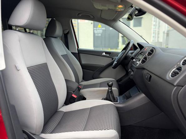 Volkswagen Tiguan I с пробегом 2011 года, цена 695 000 рублей, 260000 км, внедорожник, Автокод Объявления