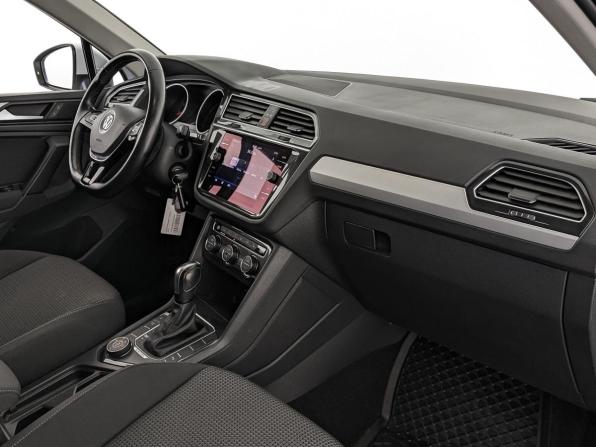 Volkswagen Tiguan II с пробегом 2019 года, цена 2 210 000 рублей, 139600 км, внедорожник, Автокод Объявления