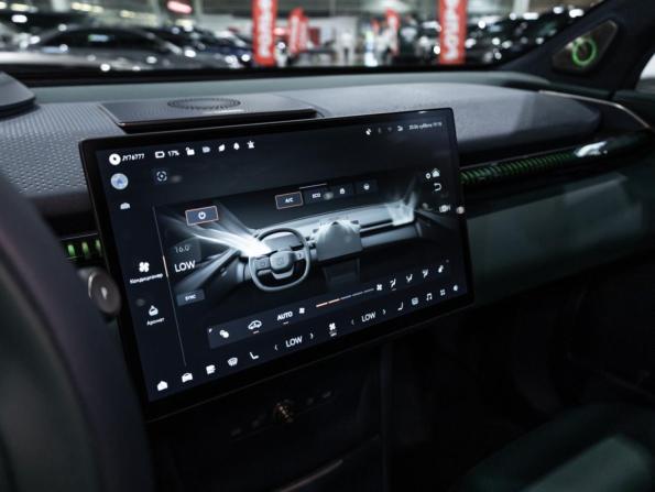 Zeekr X I с пробегом 2023 года, цена 3 325 000 рублей, 46793 км, внедорожник, Автокод Объявления