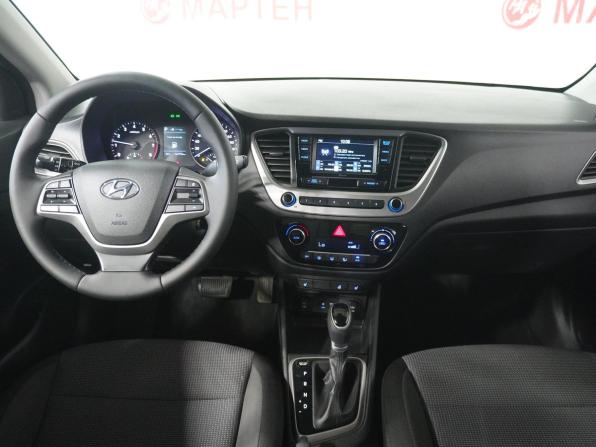 Hyundai Solaris II с пробегом 2018 года, цена 1 210 000 рублей, 162700 км, седан, Автокод Объявления