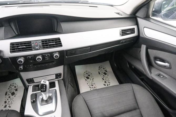 BMW 5 серии V (E60/E61) Рестайлинг с пробегом 2009 года, цена 1 099 000 рублей, 323000 км, седан, Автокод Объявления