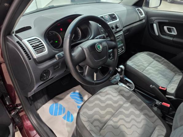 Skoda Fabia II с пробегом 2009 года, цена 670 000 рублей, 151500 км, хэтчбек, Автокод Объявления