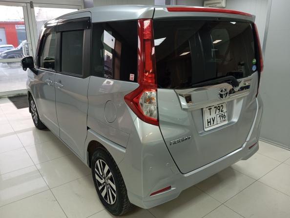 Toyota Roomy I с пробегом 2017 года, цена 997 000 рублей, 32115 км, микровэн, Автокод Объявления