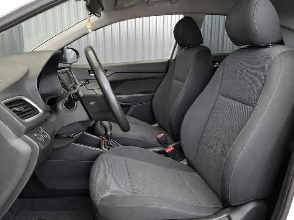 Hyundai Solaris II с пробегом 2017 года, цена 1 282 999 рублей, 98327 км, седан, Автокод Объявления