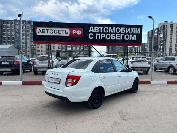 Lada (ВАЗ) Granta I Рестайлинг с пробегом 2022 года, цена 688 634 рубля, 46500 км, седан, Автокод Объявления