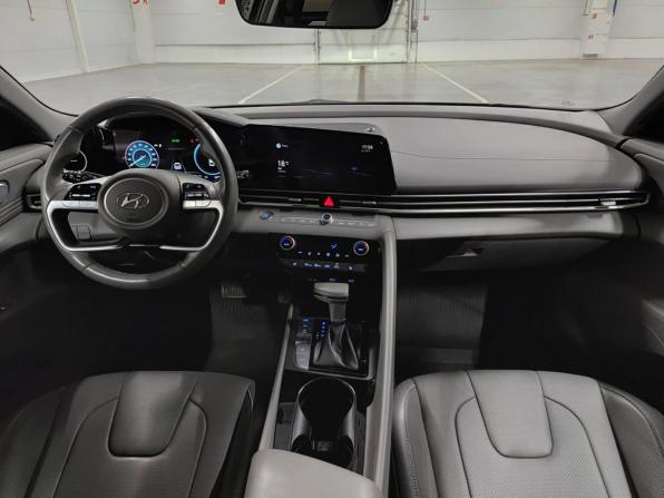 Hyundai Elantra VII (CN7) с пробегом 2021 года, цена 2 050 000 рублей, 46750 км, седан, Автокод Объявления