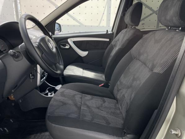 Renault Logan I Рестайлинг с пробегом 2013 года, цена 595 000 рублей, 233714 км, седан, Автокод Объявления