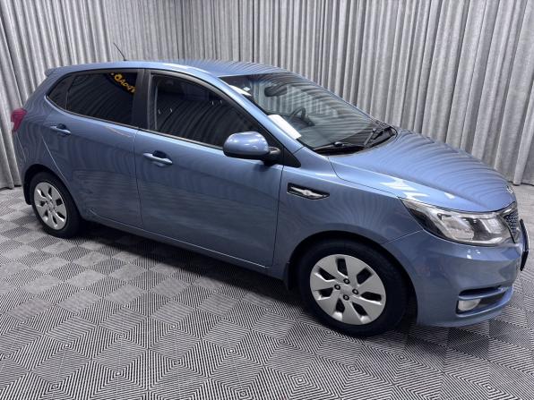 Kia Rio III Рестайлинг с пробегом 2015 года, цена 1 157 000 рублей, 108929 км, хэтчбек, Автокод Объявления