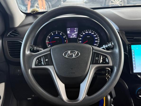 Hyundai Solaris I Рестайлинг с пробегом 2016 года, цена 949 000 рублей, 126100 км, седан, Автокод Объявления