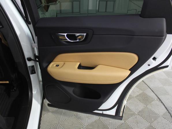 Volvo XC60 II с пробегом 2020 года, цена 3 370 000 рублей, 152742 км, внедорожник, Автокод Объявления