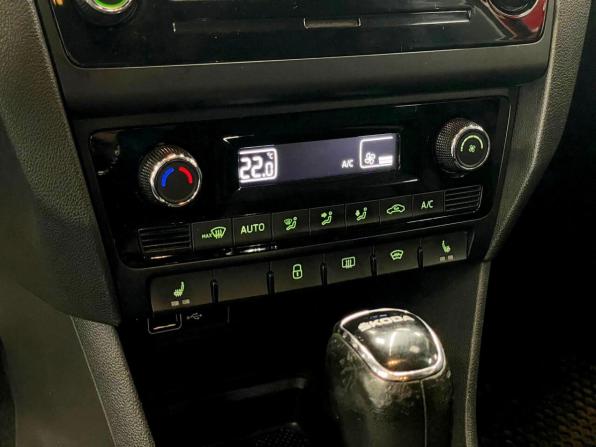 Skoda Rapid I Рестайлинг с пробегом 2019 года, цена 1 388 025 рублей, 124000 км, лифтбек, Автокод Объявления