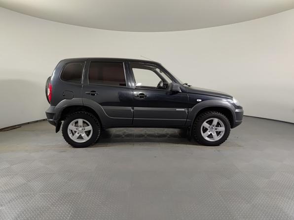 Chevrolet Niva I Рестайлинг с пробегом 2015 года, цена 610 000 рублей, 106807 км, внедорожник, Автокод Объявления