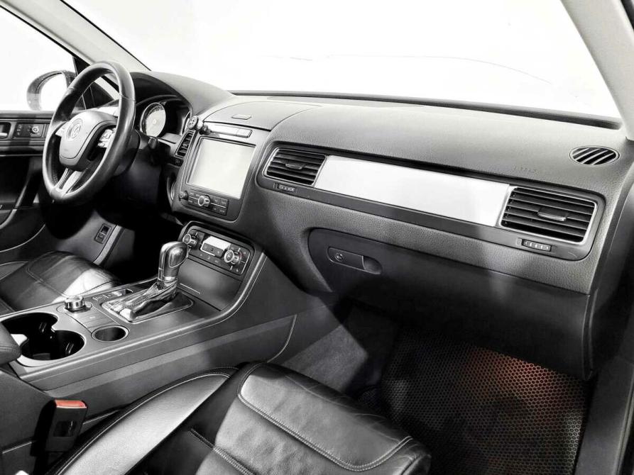 Volkswagen Touareg II Москва  - изображение 11