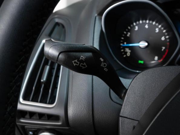 Ford Focus III Рестайлинг с пробегом 2019 года, цена 1 399 000 рублей, 174566 км, хэтчбек, Автокод Объявления