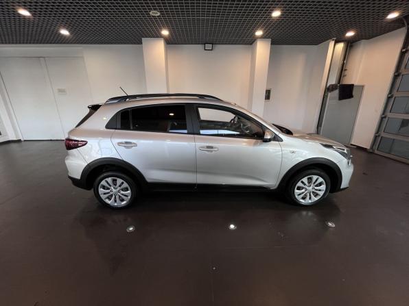Kia Rio IV Рестайлинг с пробегом 2021 года, цена 1 395 000 рублей, 135838 км, хэтчбек, Автокод Объявления
