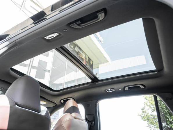 Geely Monjaro I с пробегом 2023 года, цена 3 166 800 рублей, 28558 км, внедорожник, Автокод Объявления