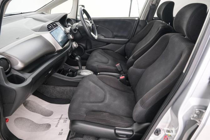 Honda Fit II с пробегом 2012 года, цена 989 000 рублей, 47000 км, хэтчбек, Автокод Объявления