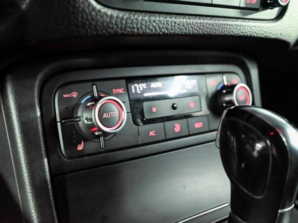 Volkswagen Touareg II с пробегом 2011 года, цена 1 595 000 рублей, 264190 км, внедорожник, Автокод Объявления