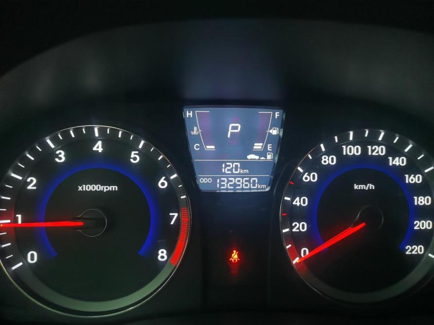 Hyundai Solaris I Барнаул  - изображение 14