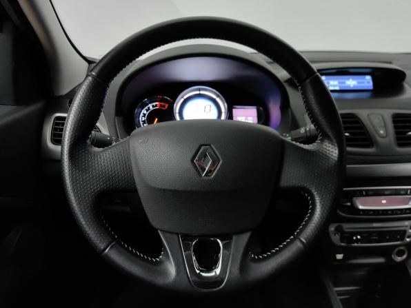 Renault Megane III Рестайлинг с пробегом 2013 года, цена 879 000 рублей, 76000 км, хэтчбек, Автокод Объявления