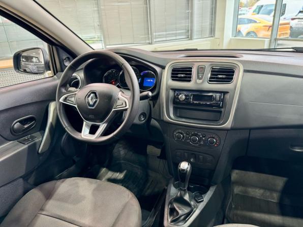 Renault Logan II Рестайлинг с пробегом 2018 года, цена 935 000 рублей, 113376 км, седан, Автокод Объявления