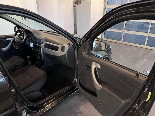 Renault Logan I Рестайлинг с пробегом 2010 года, цена 260 000 рублей, 223826 км, седан, Автокод Объявления
