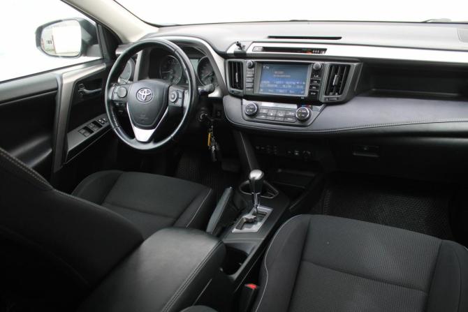 Toyota RAV4 IV (XA40) Рестайлинг с пробегом 2017 года, цена 2 150 000 рублей, 159000 км, внедорожник, Автокод Объявления
