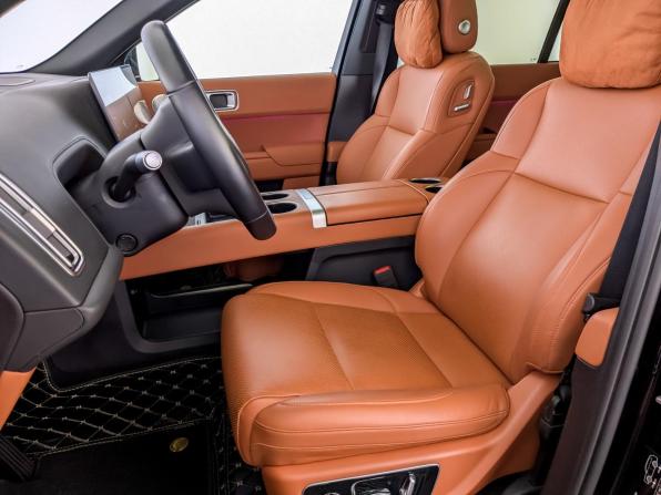 Li Auto (Lixiang) L9 I с пробегом 2023 года, цена 6 900 000 рублей, 21556 км, внедорожник, Автокод Объявления
