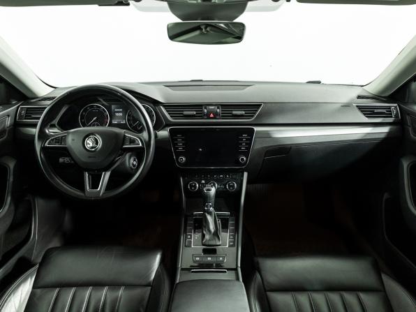 Skoda Superb III с пробегом 2018 года, цена 2 079 585 рублей, 143300 км, лифтбек, Автокод Объявления