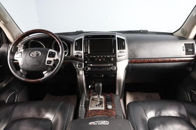 Toyota Land Cruiser 200 Series Рестайлинг 1 с пробегом 2013 года, цена 4 199 000 рублей, 229189 км, внедорожник, Автокод Объявления